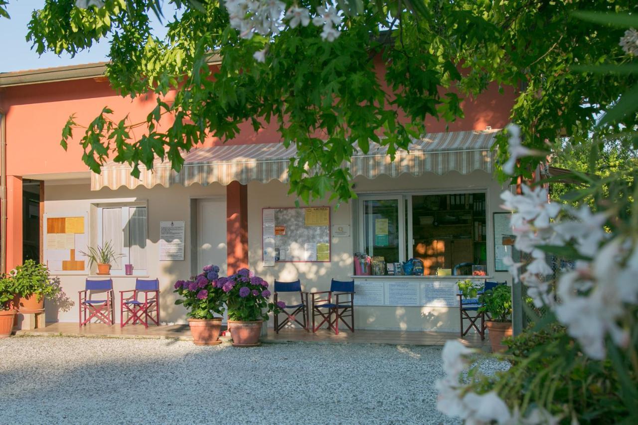 Camping Oasi Marina di Massa Eksteriør bilde