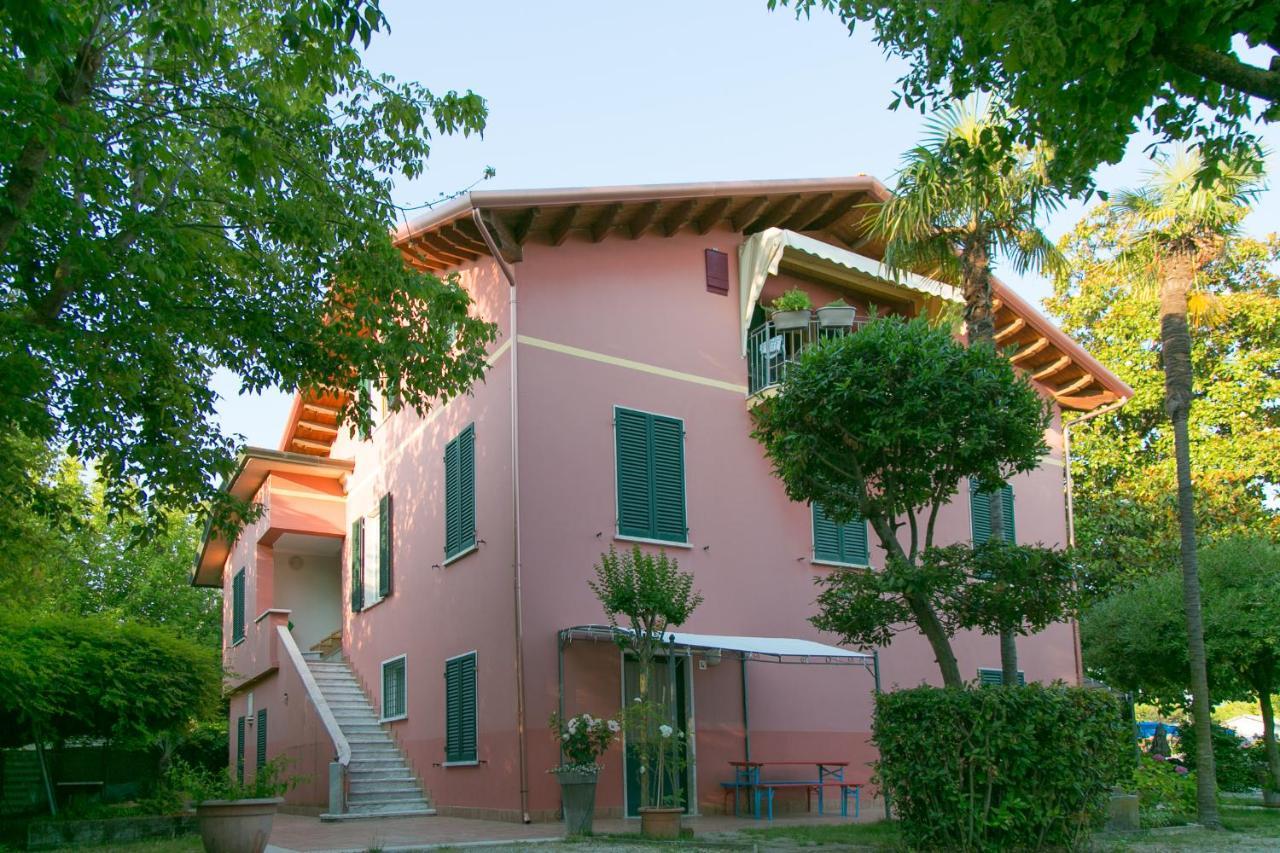 Camping Oasi Marina di Massa Eksteriør bilde